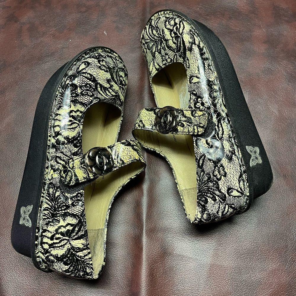 Algeria Paloma Mary Jane shoes black and tan patent leather. Size 36 - Picture 6 of 16